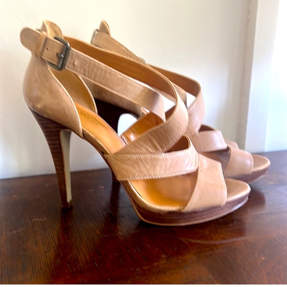 Nine West - Make Waves Nude Strappy heel - size 7.5
